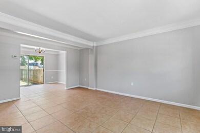 7415 Colton Ln, Manassas, VA 20109 - photo 4