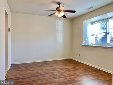 114 Oak Dr, Stafford, VA 22554 - photo 4