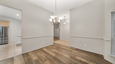 4812 Lakefront Terrace Dr, Pearland, TX 77584 - photo 4