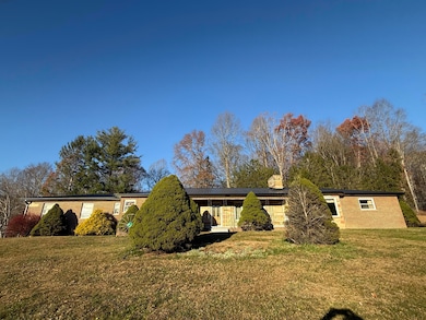 32 Penny Ln unit 32, Summersville, WV 26651 - photo 4
