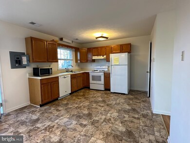 606 Tudor Dr, Winchester, VA 22603 - photo 4