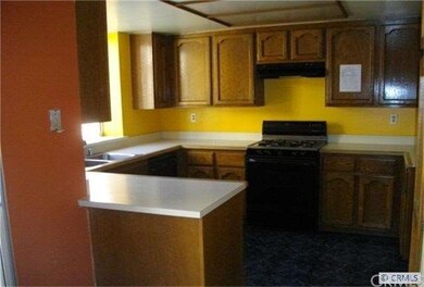 22539 Figueroa St unit 204, Carson, CA 90745 - photo 2