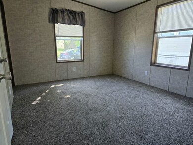 15 N Roxbury Dr unit 140, Hamburg, NY 14075 - photo 3