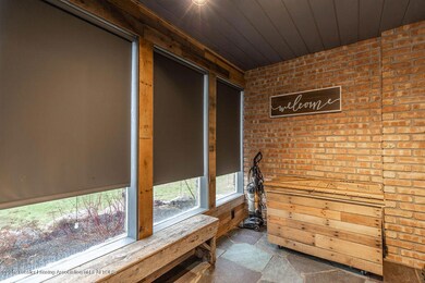 entry/mud room