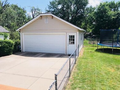 1511 Parker Ave, Osawatomie, KS 66064 - photo 3