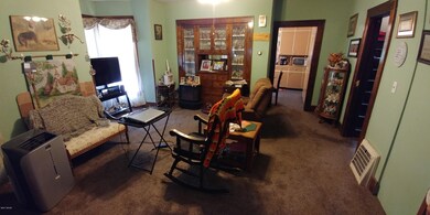 Living Room Picture 1