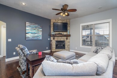 643 N Maplewood Hills Rd, Nixa, MO 65714 - photo 5