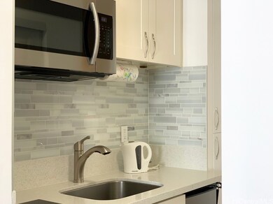 1920 Ala Moana Blvd unit 2006, Honolulu, HI 96815 - photo 4