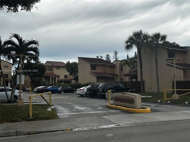 311 W Park Dr unit 10113, Miami, FL 33172 - photo 2