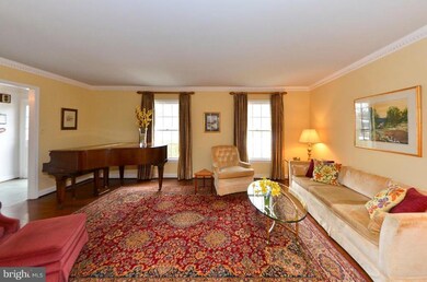 6309 Buffalo Ridge Rd, Falls Church, VA 22044 - photo 4