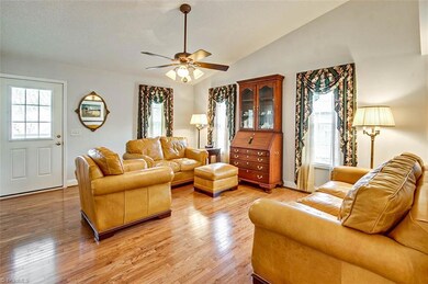 933 Macon St, Asheboro, NC 27203 - photo 3