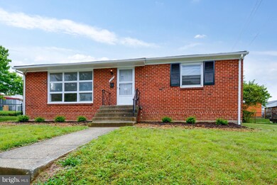 1303 Stratwood Ave, Oxon Hill, MD 20745 - photo 2