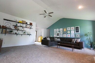 GlenOaksDrHouse_Realtor_023