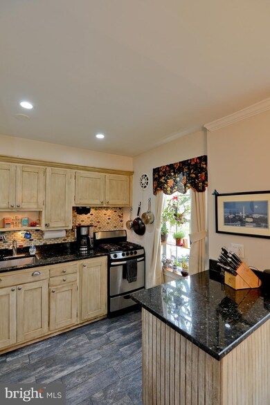 6507 Potomac Ave unit B1, Alexandria, VA 22307 - photo 4
