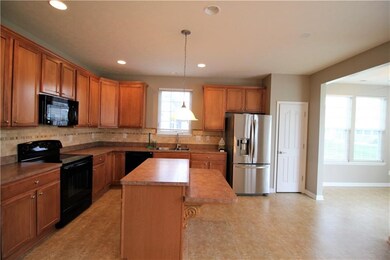 15841 Marsala Dr, Fishers, IN 46037 - photo 3
