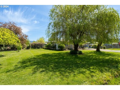 215 Northside Rd, Sutherlin, OR 97479 - photo 4