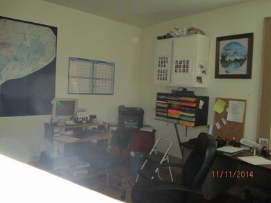 OFFICE / FIRST FLOOR BEDROOM