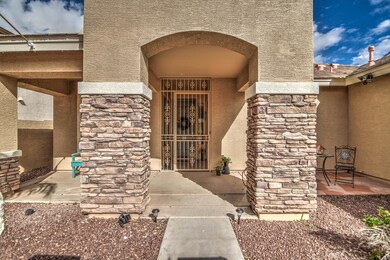 Garnet Way courtyard front