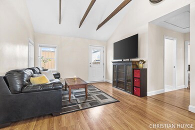 7-web-or-mls-A7403782