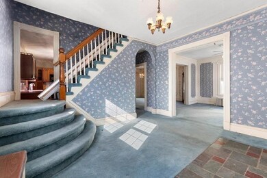 21 Whitney St, Saugus, MA 01906 - photo 4