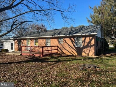 16511 Edward Doub Rd, Williamsport, MD 21795 - photo 2