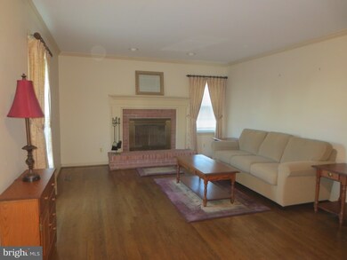 552 Tiffany Ct, Warrenton, VA 20186 - photo 7