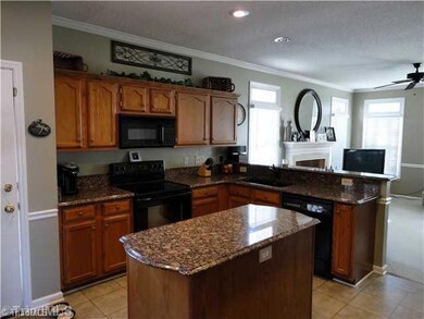 3331 Timberwolf Ave, High Point, NC 27265 - photo 5