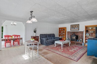 34 Webster Ln, Center Barnstead, NH 03225 - photo 6