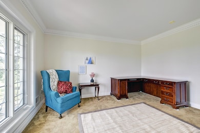 9601 Meghan Ln, Louisville, KY 40291 - photo 3