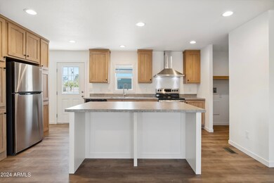 32029 N Poplar St 00018