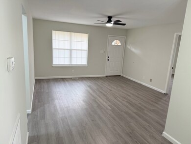 808 Washington Ave, Oak Grove, KY 42262 - photo 5