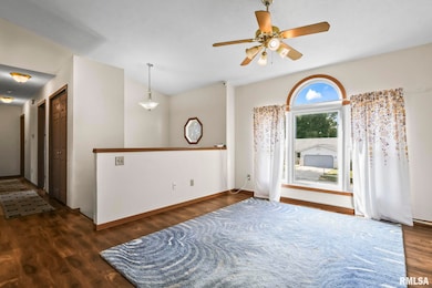 3058 Twin Lakes Dr, Springfield, IL 62707 - photo 6