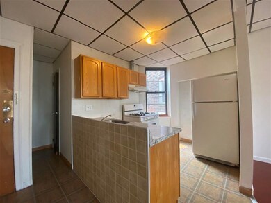 106 Baldwin Ave unit 5, Jersey City, NJ 07306 - photo 2