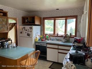 35 Laurel Dr, Little Silver, NJ 07739 - photo 6