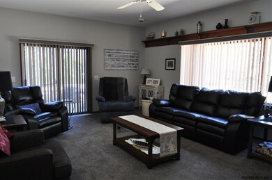 25 Richland Dr, Schenectady, NY 12302 - photo 7