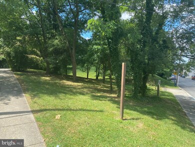 5403 D St SE, Washington, DC 20019 - photo 6