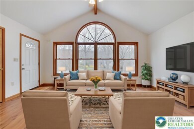 118 Quail Ct, Bushkill, PA 18324 - photo 2