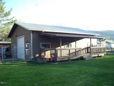 shop side view
