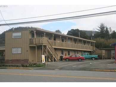 29473 Ellensburg Ave, Gold Beach, OR 97444 - photo 2