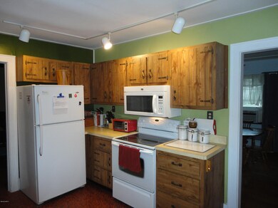 Kitchen (2)