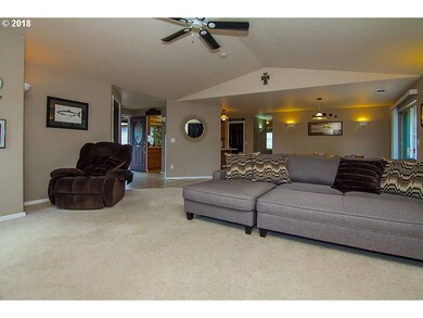 108 Nicholas Ct, Sutherlin, OR 97479 - photo 3