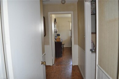 703 Britt Ave, Asheboro, NC 27203 - photo 6