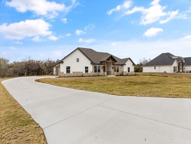 1020 Hennesay Park, Springtown, TX 76082 - photo 2