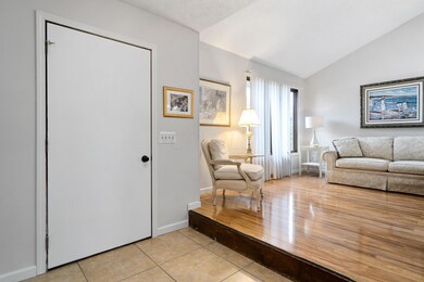 7686 Foxboro Ct_MLS_5