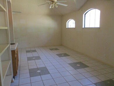 405 Jeweled Desert Dr, Horizon City, TX 79928 - photo 2