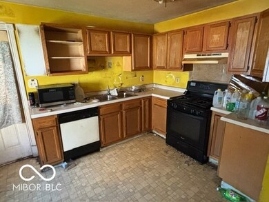 933 N Tuxedo St, Indianapolis, IN 46201 - photo 2