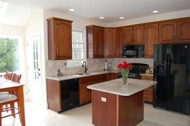 53 Dover Cir, Franklin, MA 02038 - photo 3