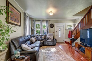 2203 Rockefeller Ave, Everett, WA 98201 - photo 4