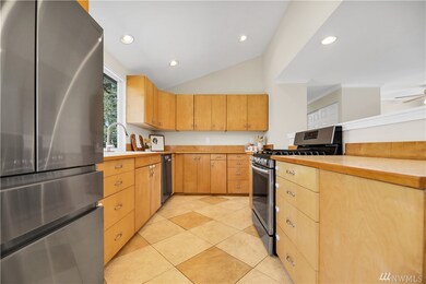 8310 NE 143rd St, Kirkland, WA 98034 - photo 6