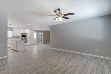 5919 S Jentilly Ln-9